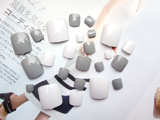 24Pcs Pro Artificial Acrylic Toe False Nails Tips Multi-color Foot Fake Nails for Manicure Tools Nail Art Decoration Faux Ongles